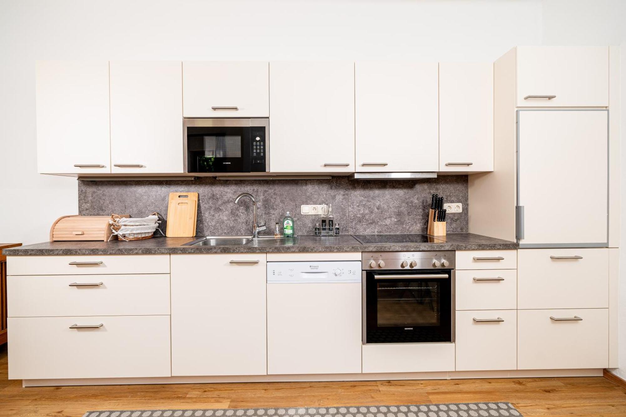 City Center Rooms Kitzbuehel Экстерьер фото