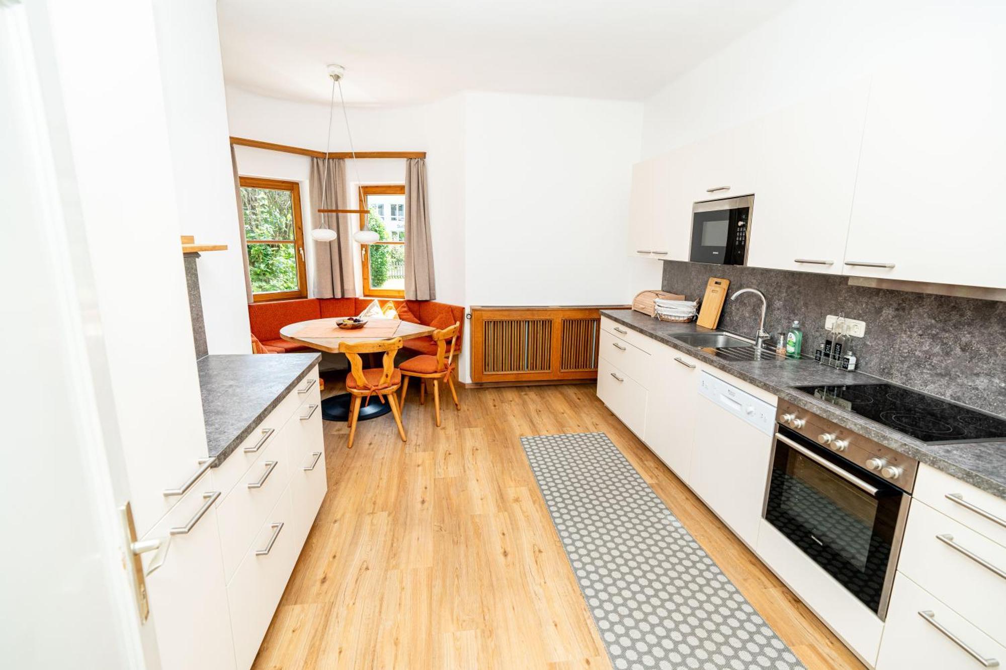 City Center Rooms Kitzbuehel Экстерьер фото