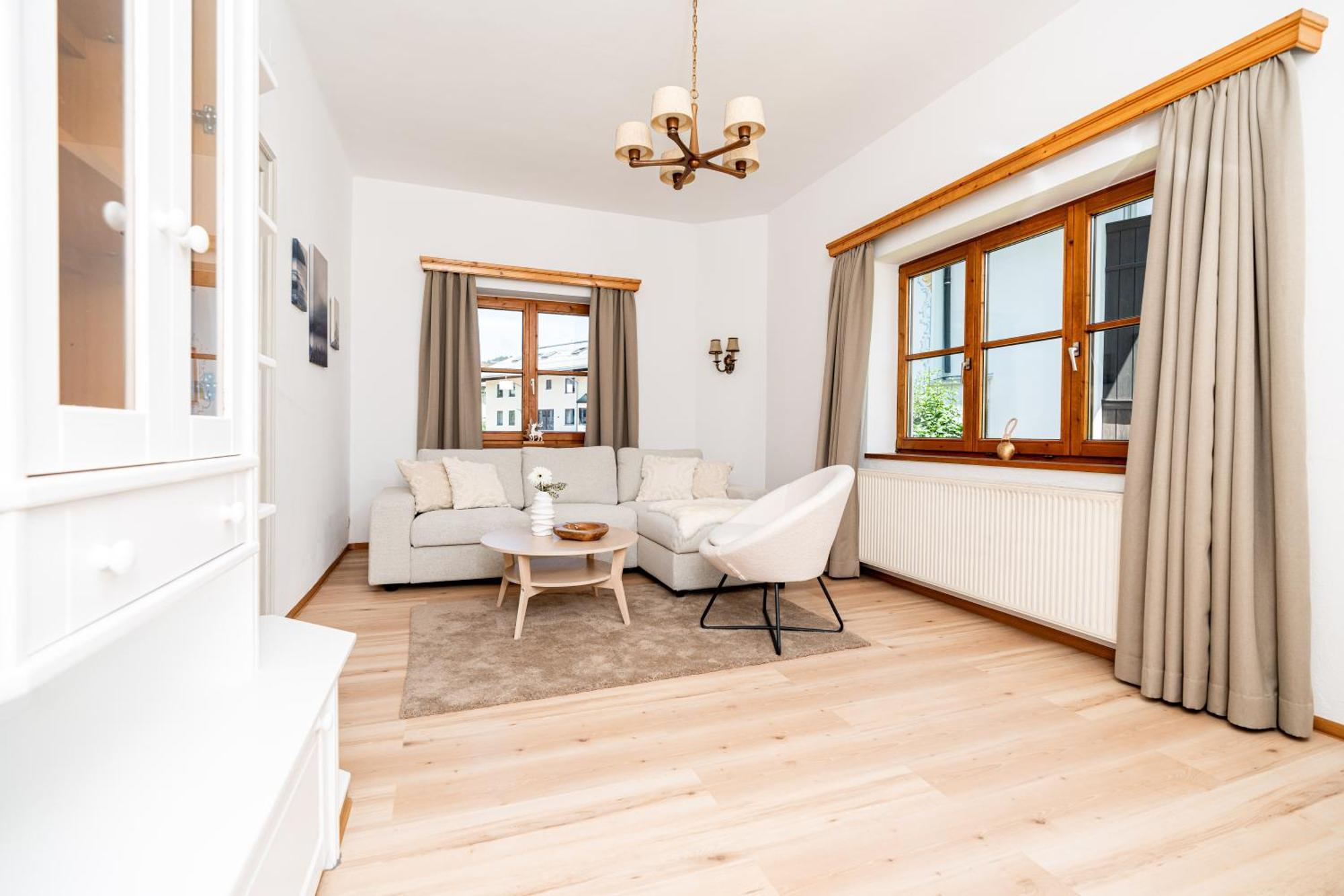 City Center Rooms Kitzbuehel Экстерьер фото